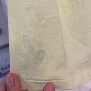 Lululemon muscle tank size 12